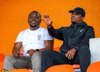 Ahmad Rassoul Coulibaly, le président d’ISCA et Samuel Eto’o, le président de la Fédération Camerounaise de Football